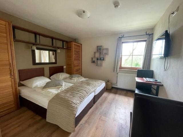 Hotel Kreutzer Heijenrath エクステリア 写真